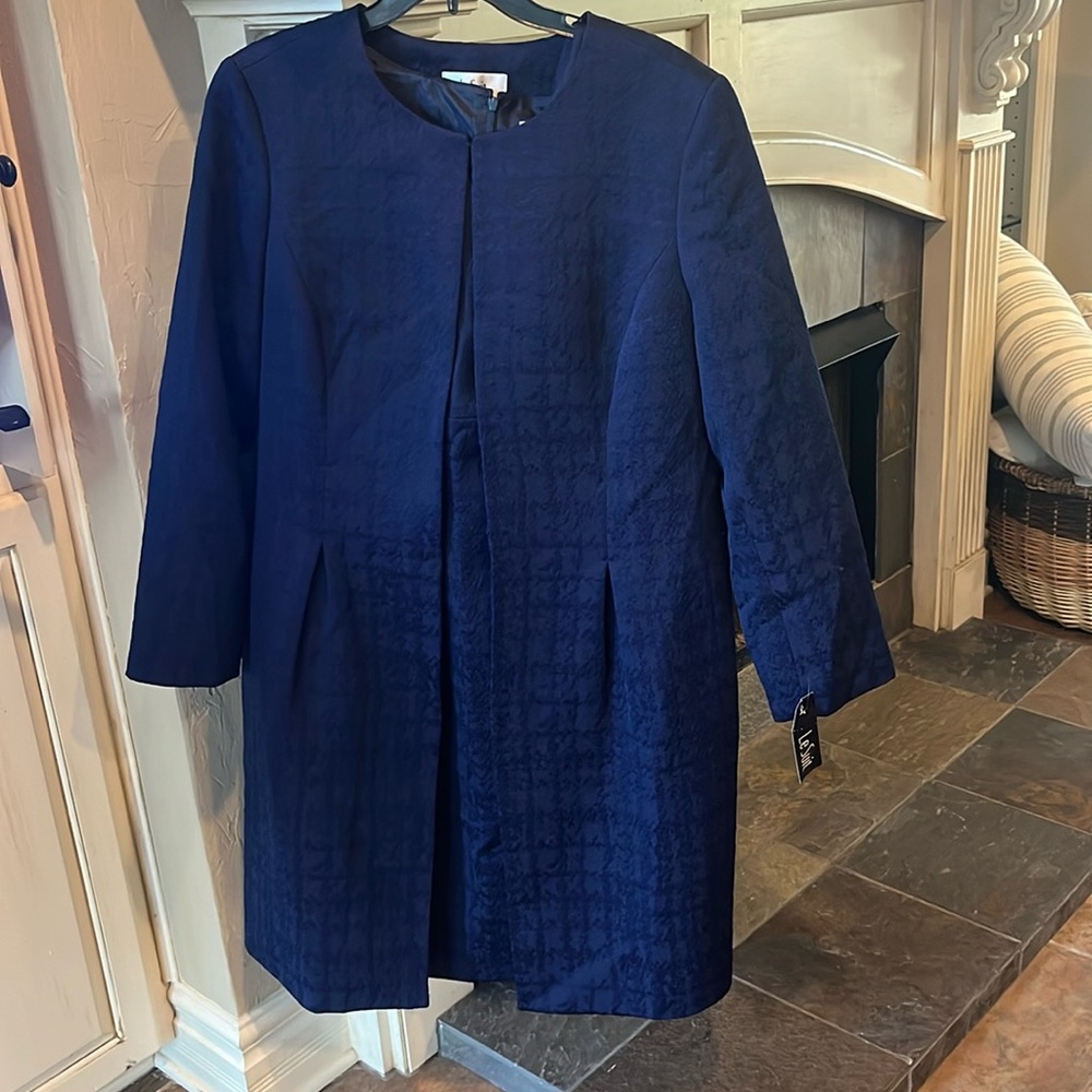 NWT Le Suit size 16 sleeveless dress with beautiful